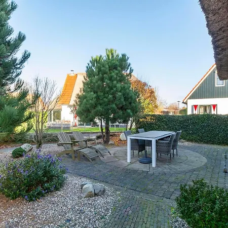 Dutch Hideaway W Parking Holiday home