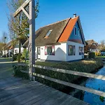 Dutch Hideaway W Parking Nyaraló *